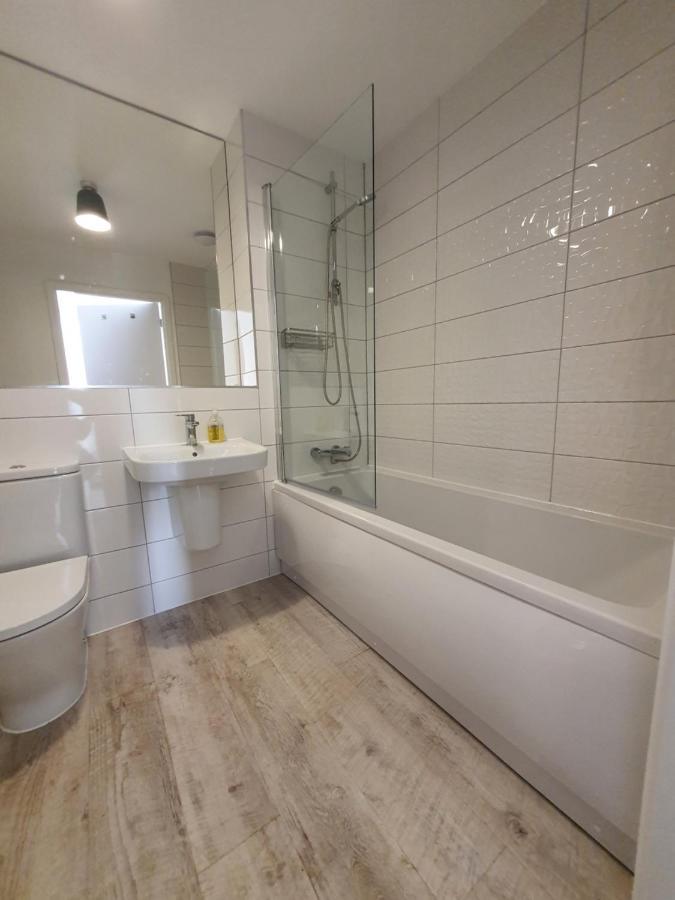 Lovely Home Close To City Center & Rail Station تشيسترفيلد المظهر الخارجي الصورة