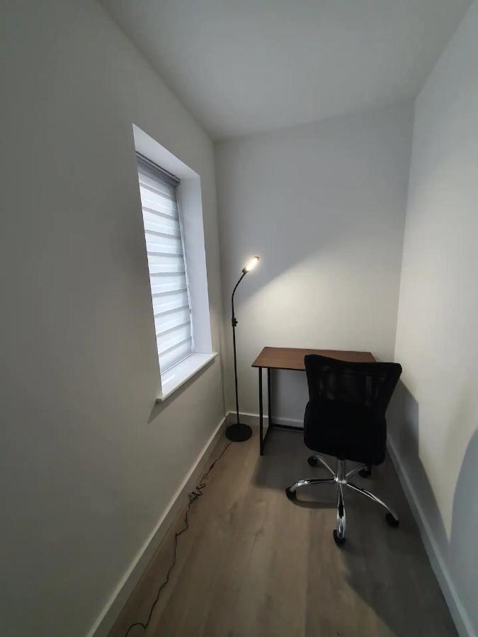 Lovely Home Close To City Center & Rail Station تشيسترفيلد المظهر الخارجي الصورة